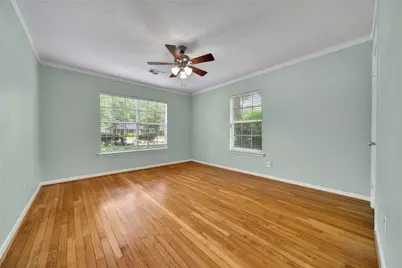 1583 Sue Barnett Drive, Houston, TX 77018 - Photo 21