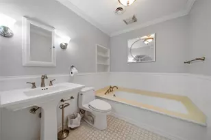 1583 Sue Barnett Dr, Houston, TX 77018 - Photo 23