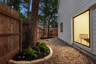 16 Crinkleroot Ct, The Woodlands, TX 77380 - Photo 35