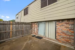 11550 Chimney Rock Rd, Houston, TX 77035 - Photo 25