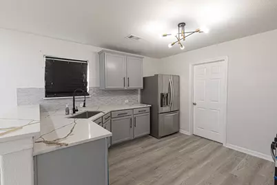 2719 Star Peak Drive, Houston, TX 77088 - Photo 13