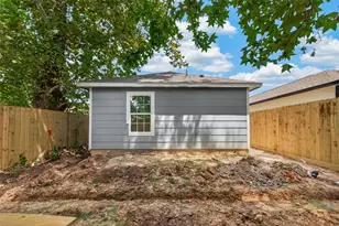 7412 S Hall St, Houston, TX 77028 - Photo 35