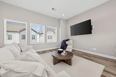 2610 Huntington Creek Lane, Houston, TX 77093 - Photo 3