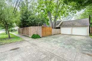 4202 Ruskin St, West University Place, TX 77005 - Photo 3