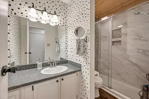 7071 N Holiday Dr, Galveston, TX 77550 - Photo 19