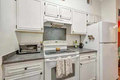 7071 N Holiday Drive, Galveston, TX 77550 - Photo 11
