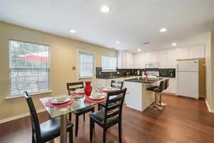 174 Ramwind Ct, The Woodlands, TX 77385 - Photo 7