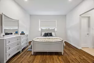 2122 Banks St, Houston, TX 77098 - Photo 13