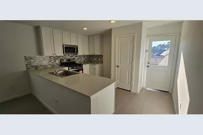 722 Falling Cave Drive, Willis, TX 77378 - Photo 7