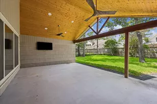 315 Fawnlake Dr, Houston, TX 77079 - Photo 25