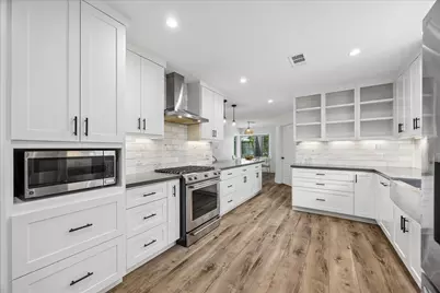 315 Fawnlake Drive, Houston, TX 77079 - Photo 11