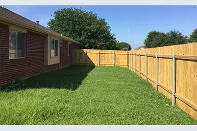 5026 Chase Stone Drive, Bacliff, TX 77518 - Photo 17