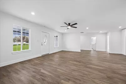 1337 S Circle Street, Sealy, TX 77474 - Photo 7