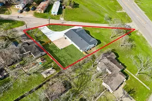 1337 S Circle St, Sealy, TX 77474 - Photo 27