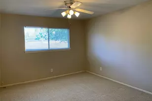 13140 Trail Hollow Dr, Houston, TX 77079 - Photo 19