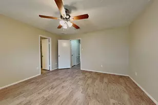 4815 Diehlwood Pl, Spring, TX 77388 - Photo 9