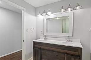 118 E Thornton Rd, Houston, TX 77022 - Photo 17