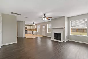 3505 Stonegate Cir, Pearland, TX 77584 - Photo 3