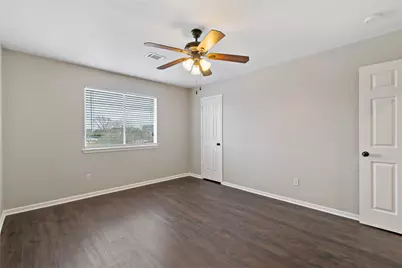 3505 Stonegate Circle, Pearland, TX 77584 - Photo 9