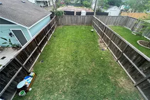 238 W 24th St, Houston, TX 77008 - Photo 23