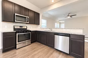4930 Purple Wisteria Ln, Spring, TX 77373 - Photo 3