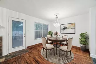 227 Blushwood Pl, The Woodlands, TX 77382 - Photo 9