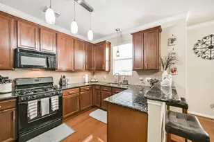 1430 W 24th St, Houston, TX 77008 - Photo 13