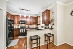 1430 W 24th St, Houston, TX 77008 - Photo 9