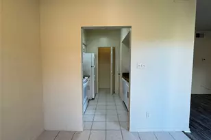 6500 Harbor Town Dr, Houston, TX 77036 - Photo 13