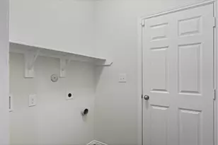 2131 Lost Timbers Dr, Conroe, TX 77304 - Photo 9