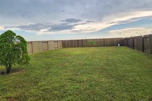 207 Tejas Vlg Pkwy, Beasley, TX 77417 - Photo 17