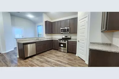 207 Tejas Village Parkway, Beasley, TX 77417 - Photo 5