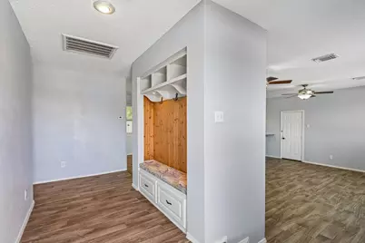 5709 Maco Street, Galveston, TX 77551 - Photo 5
