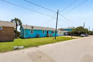 5709 Maco St, Galveston, TX 77551 - Photo 3