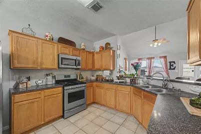 4407 Arbor Lane, Pasadena, TX 77505 - Photo 5
