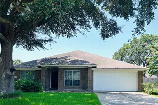 1404 Helmsley Dr, Rosenberg, TX 77471 - Photo 3