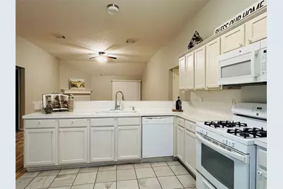 1404 Helmsley Drive, Rosenberg, TX 77471 - Photo 11