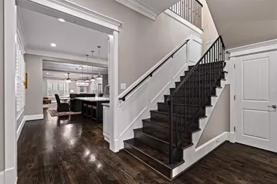 422 W 26th Street, Houston, TX 77008 - Photo 9