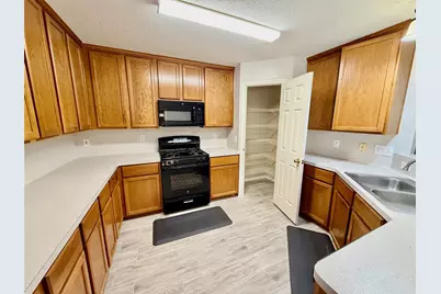 10827 Moonlit Meadows Court, Houston, TX 77064 - Photo 7