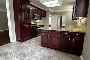54 Parsley Ct, Lake Jackson, TX 77566 - Photo 9