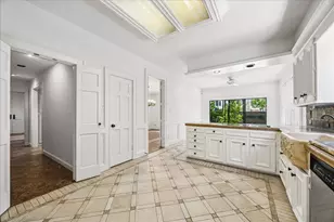2522 Nantucket Dr, Houston, TX 77057 - Photo 15