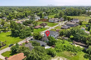 7435 Hezekiah Ln, Houston, TX 77088 - Photo 15