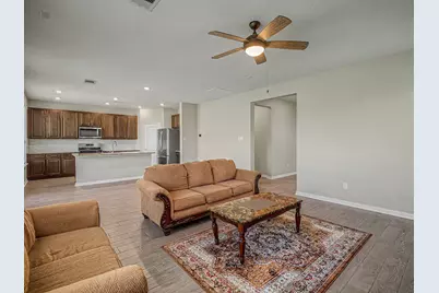7202 Bakersfield Court, Rosharon, TX 77583 - Photo 9