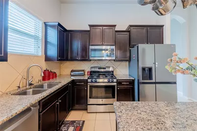 13927 Merganser Dtr, South Houston, TX 77047 - Photo 9