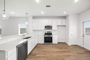 650 Escondido Dr, Dayton, TX 77535 - Photo 11