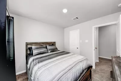 5342 Basquiat Drive, Houston, TX 77048 - Photo 19