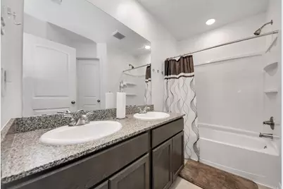 5342 Basquiat Drive, Houston, TX 77048 - Photo 17