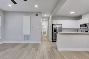 819 E 40th St, Houston, TX 77022 - Photo 13