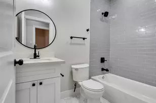 819 E 40th St, Houston, TX 77022 - Photo 19