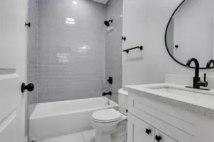 819 E 40th St, Houston, TX 77022 - Photo 11